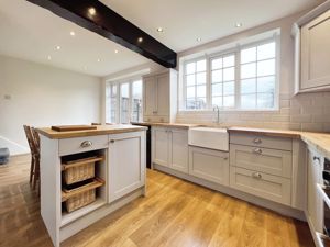 Kitchen- click for photo gallery